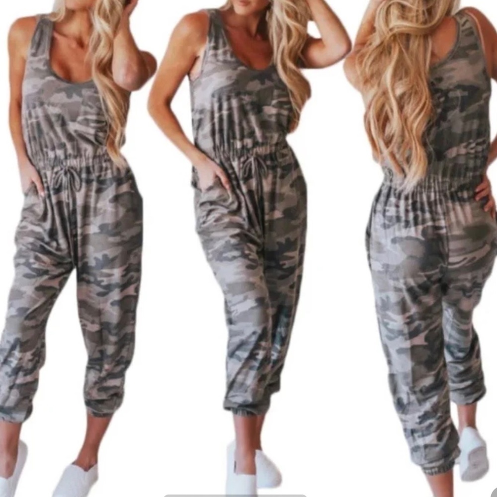 Generation Love Camo Jumpsuit Size Small